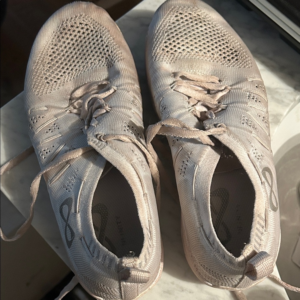 NFINITY Women's white Athletic Shoes